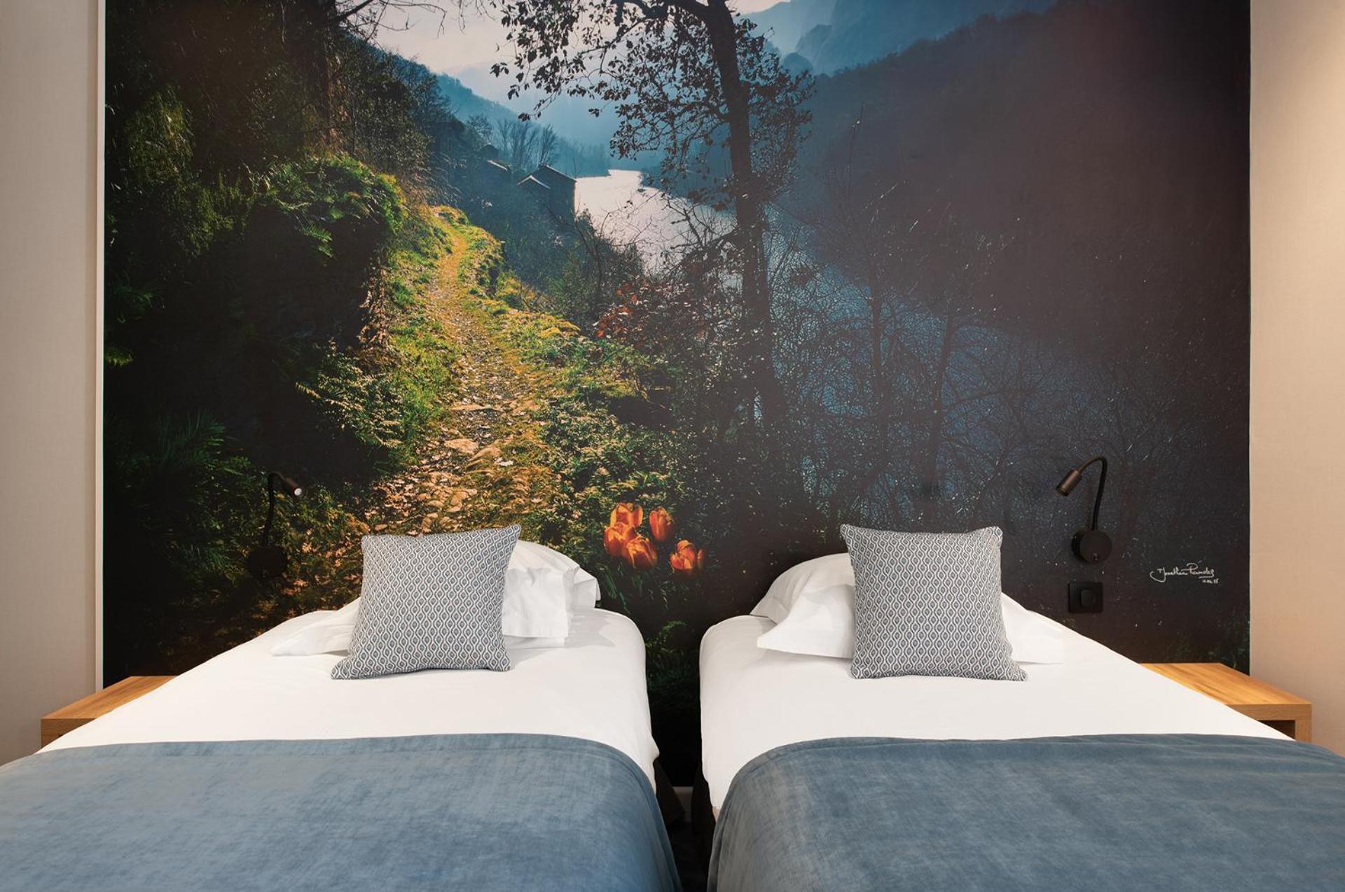 Hotel Restaurant Le Relays Du Chasteau - Logis Hotel Brousse-le-Chateau 外观 照片