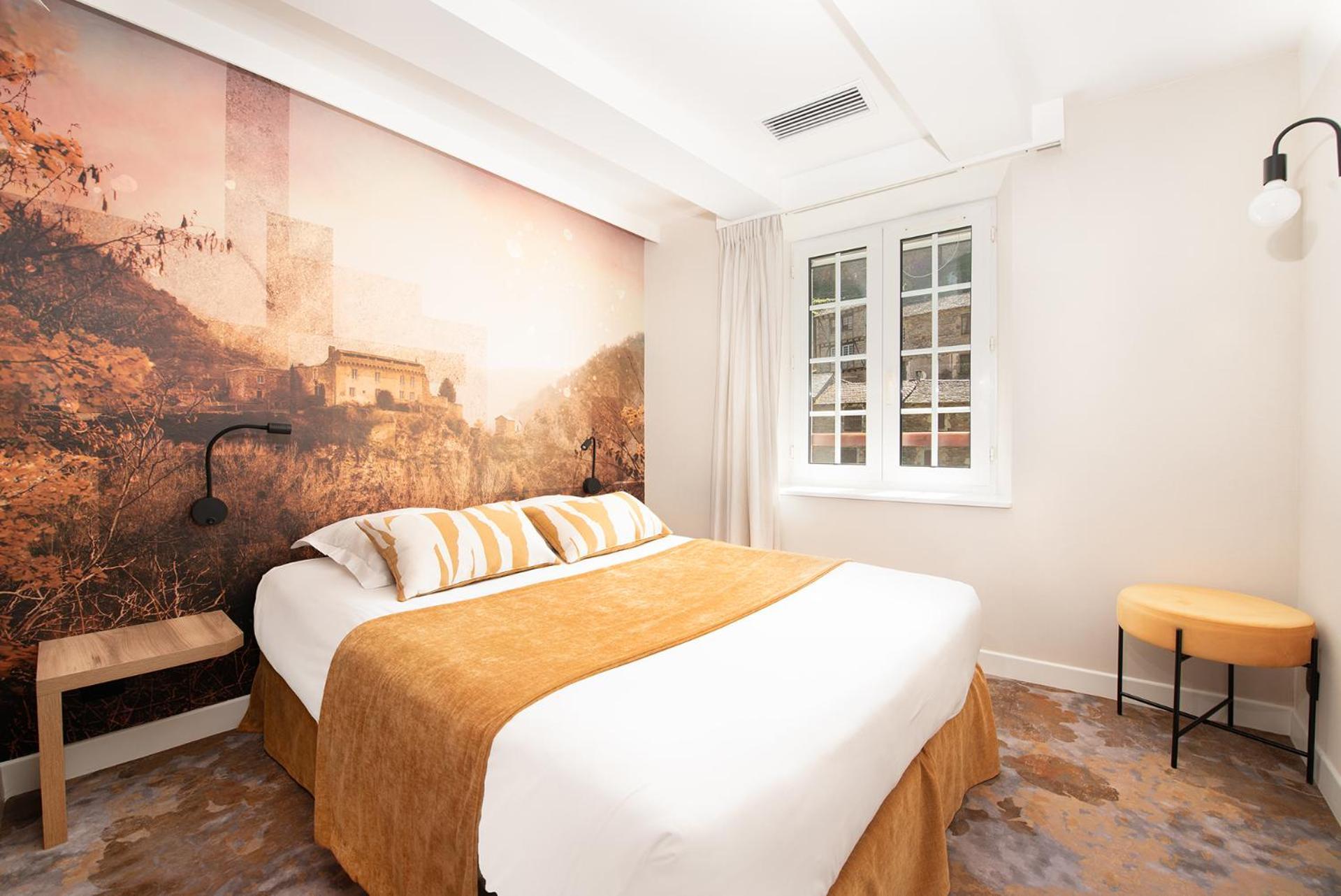 Hotel Restaurant Le Relays Du Chasteau - Logis Hotel Brousse-le-Chateau 外观 照片